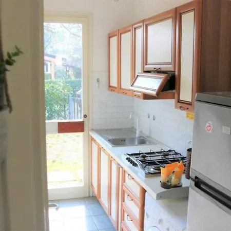 Cozy Up In Our Villa-beahost Villa
